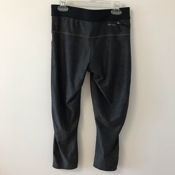 NIKE DRI FIT REFLECTIVE RUNNING CROPPED LEGGINGS - Picture 4 of 9